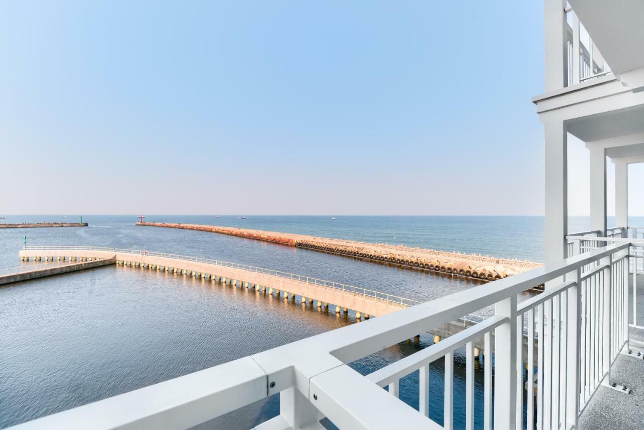 Marina Royale Darlowo - Apartamenty Ultra Mar Nad Morzem ダルウフコ エクステリア 写真