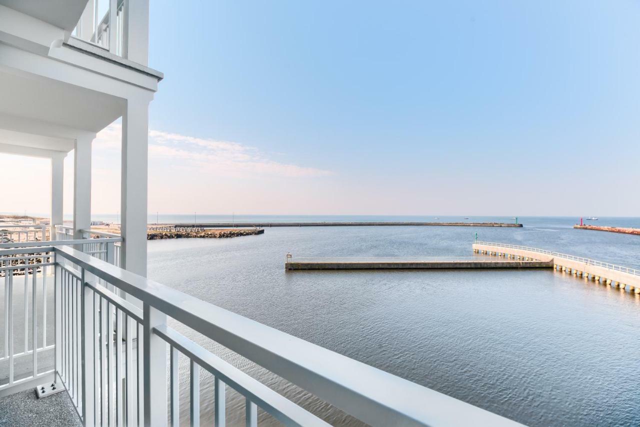 Marina Royale Darlowo - Apartamenty Ultra Mar Nad Morzem ダルウフコ エクステリア 写真